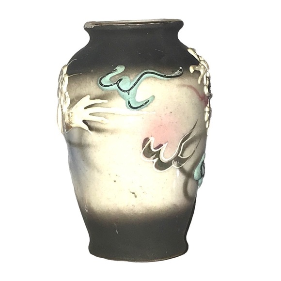 Vintage Moriage Dragon Ware Mini Vase Porcelain Hand Painted Blue Eyed Dragon - Picture 2 of 12